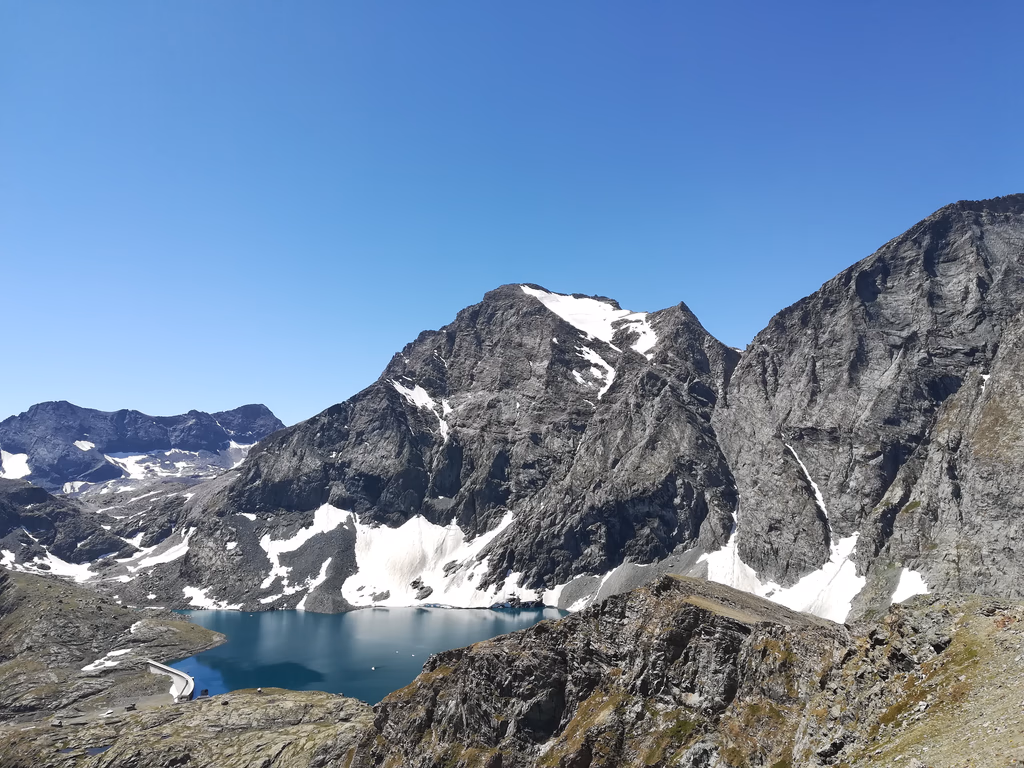 Lago della Rossa e monte Croce Rossa sm